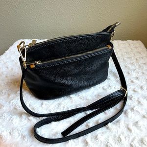 Divina Firenze Black w/ Brown Trim Tumbled Leather 3 Zipper Crossbody Small Bag